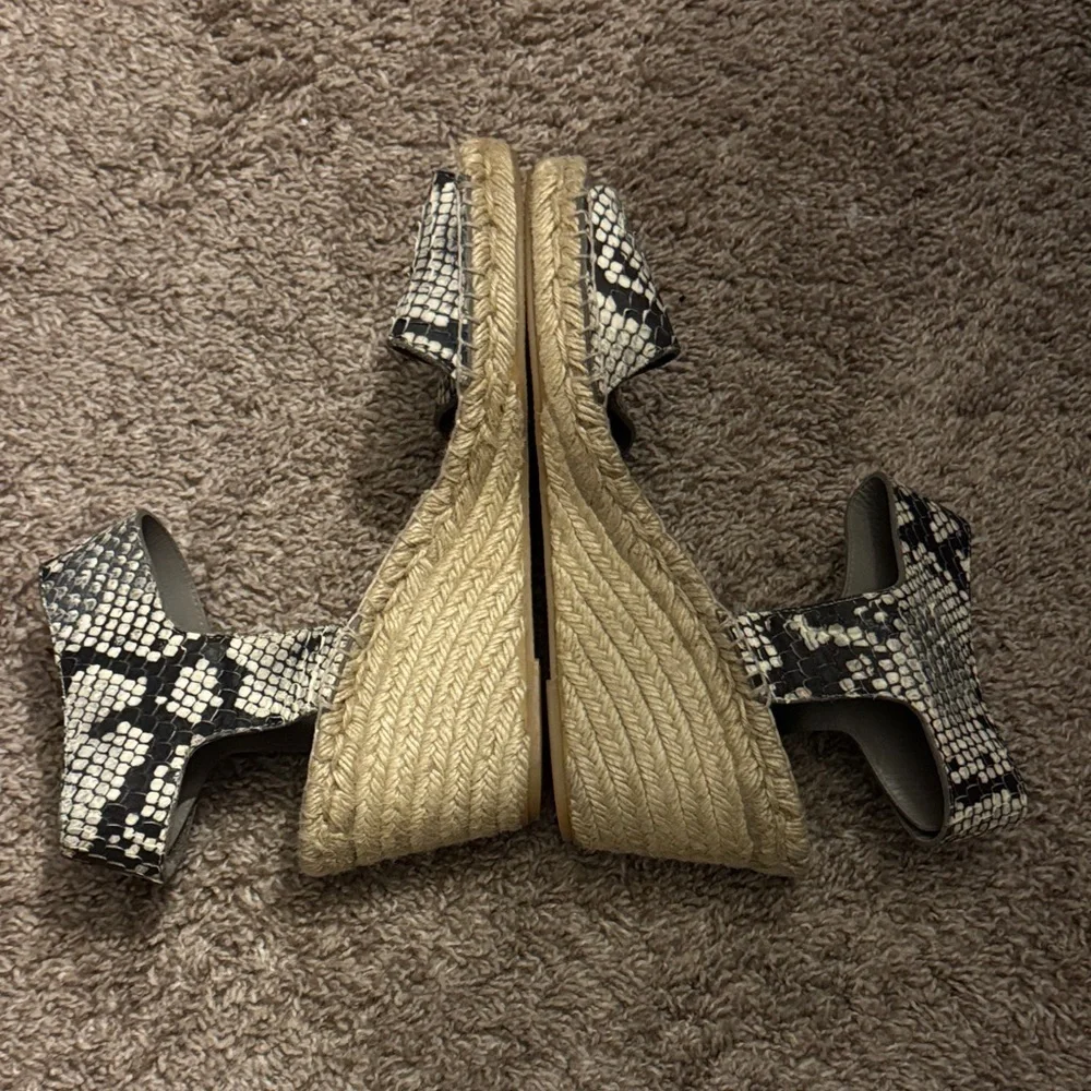 Vince stylish espadrilles